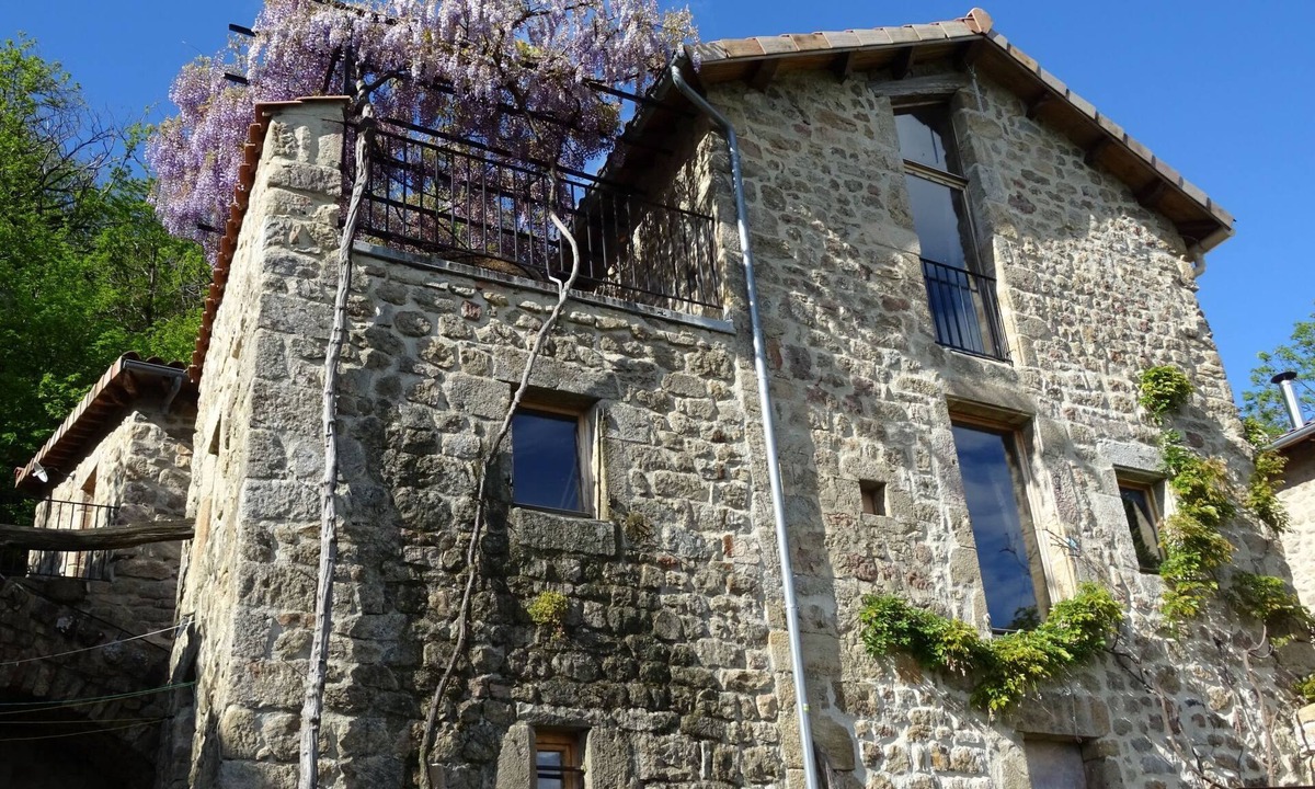 Gluiras House | "Les Glycines" by Interhome