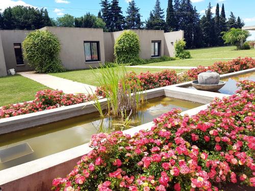 Costieres Apartment | Les Madones