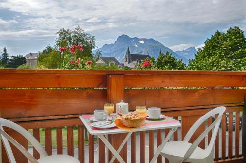 La Mure Hotel | Logis Hôtel Murtel