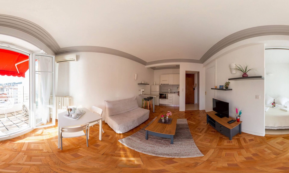 Carre d'Or Apartment | Lovely apartment near the sea