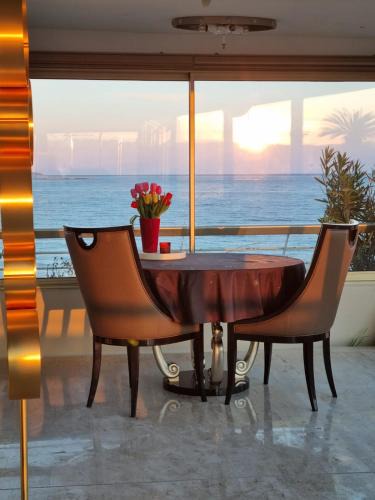 Villeneuve Loubet Beach Apartment | Lux- Apartment at Marina baie des Anges - with Panoramic Sea View
