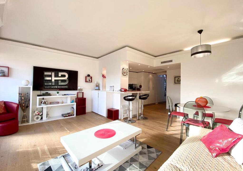 Carre d'Or Apartment | LUX VIEW