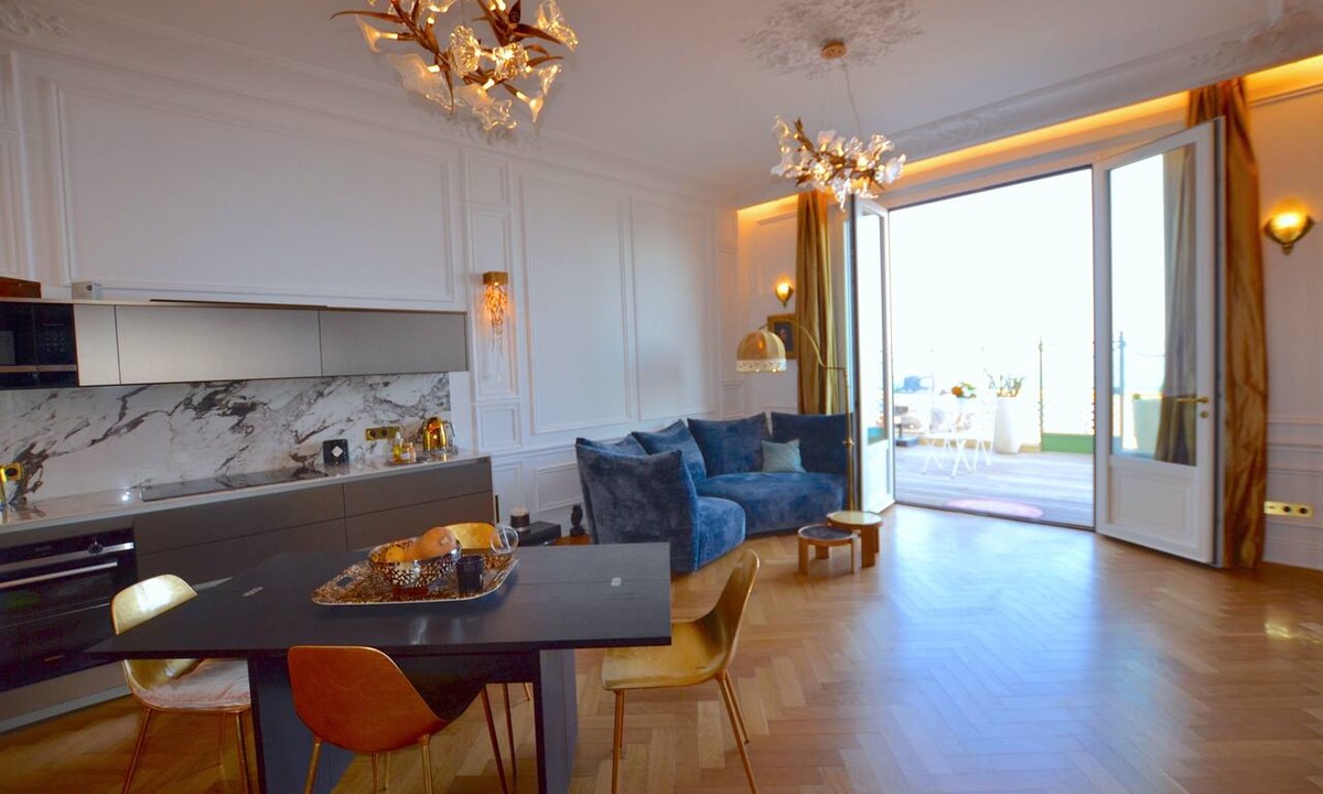 Beausoleil Apartment | LUXURY BELLE EPOQUE APARTMENT, MONACO BAY VIEW