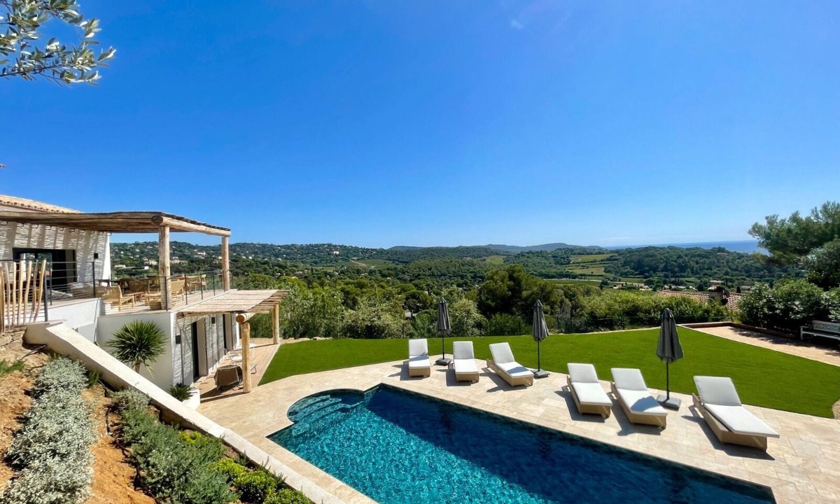 La Croix-Valmer Villa | Luxury villa 5* in front of the sea