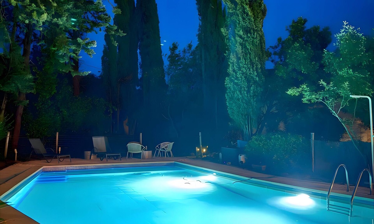 Saint Michel d'Euzet Villa | Magnificent Provençal Mas for 15 or 20 Guests