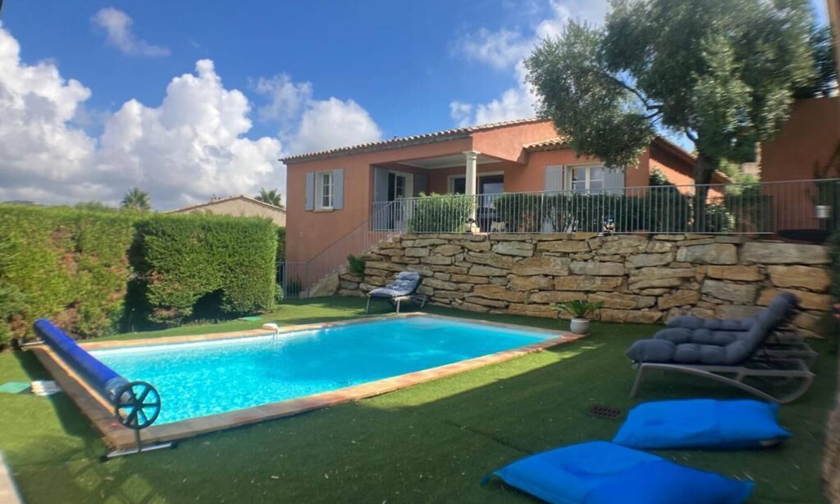 Sainte-Maxime Villa | MAGNIFICENT VILLA WITH PRIVATE SALTWATER POOL RATED 4* BY THE TOURIST OFFICE