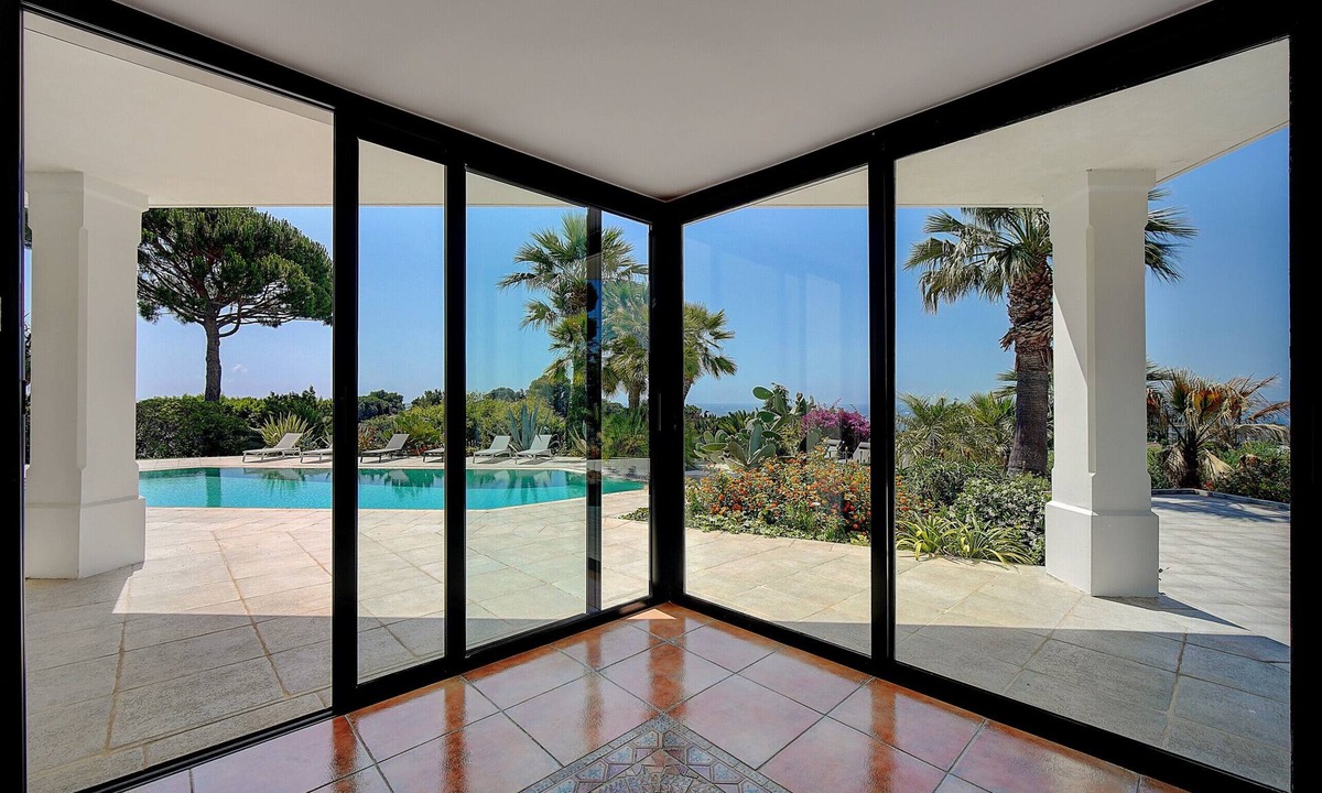 La Croix des Gardes Villa | MAGNIFIQUE VILLA CONTEMPORAINE VUE MER V5B0CG