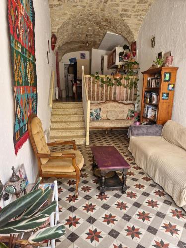 Le Pouget House | Maison d'artiste avec terrasse ensoleillée et charme du sud - linge de lit et serviettes non-inclus