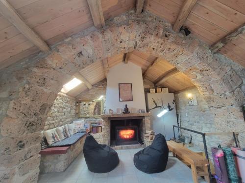 Saint-Jean-et-Saint-Paul House | Maison des biches