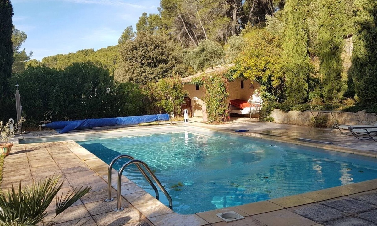 Saint-Marc-Jaumegarde Other | Maison de Charme de 200m2 à 3 km Daix en Provence au Calme