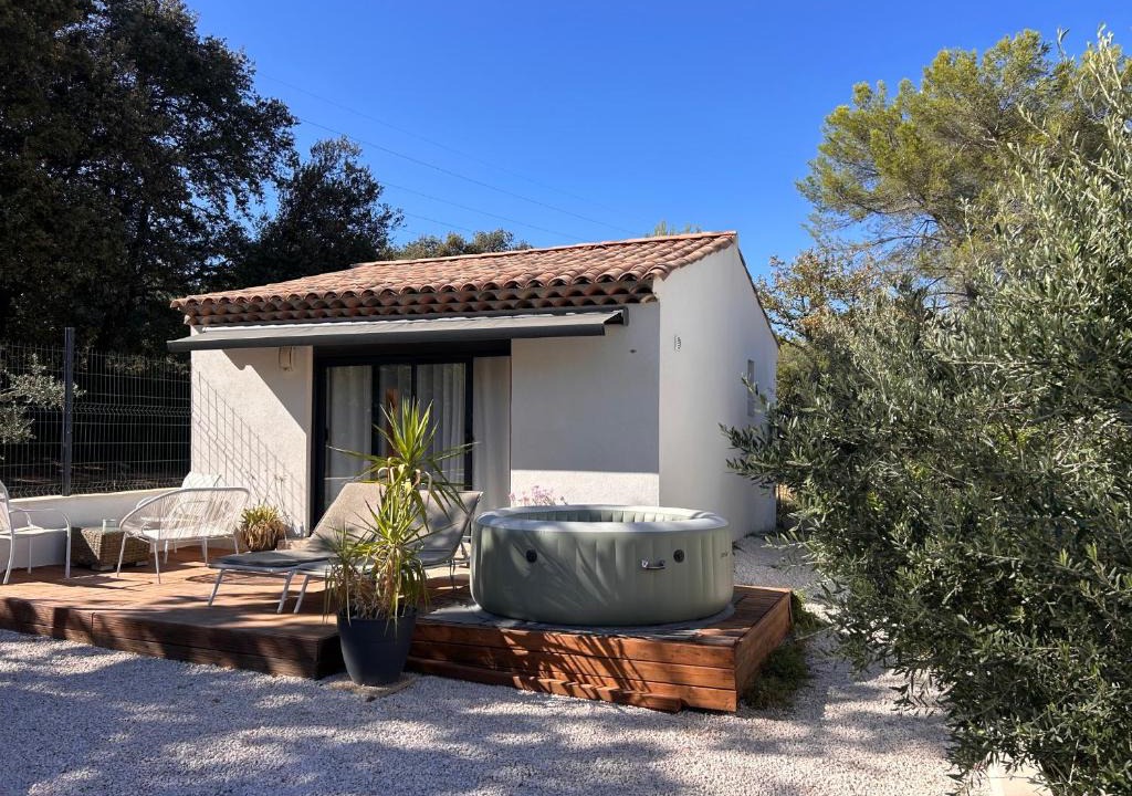 Trans-en-Provence House | Maisonnette 32m2 climatisé avec jacuzzi au calme.