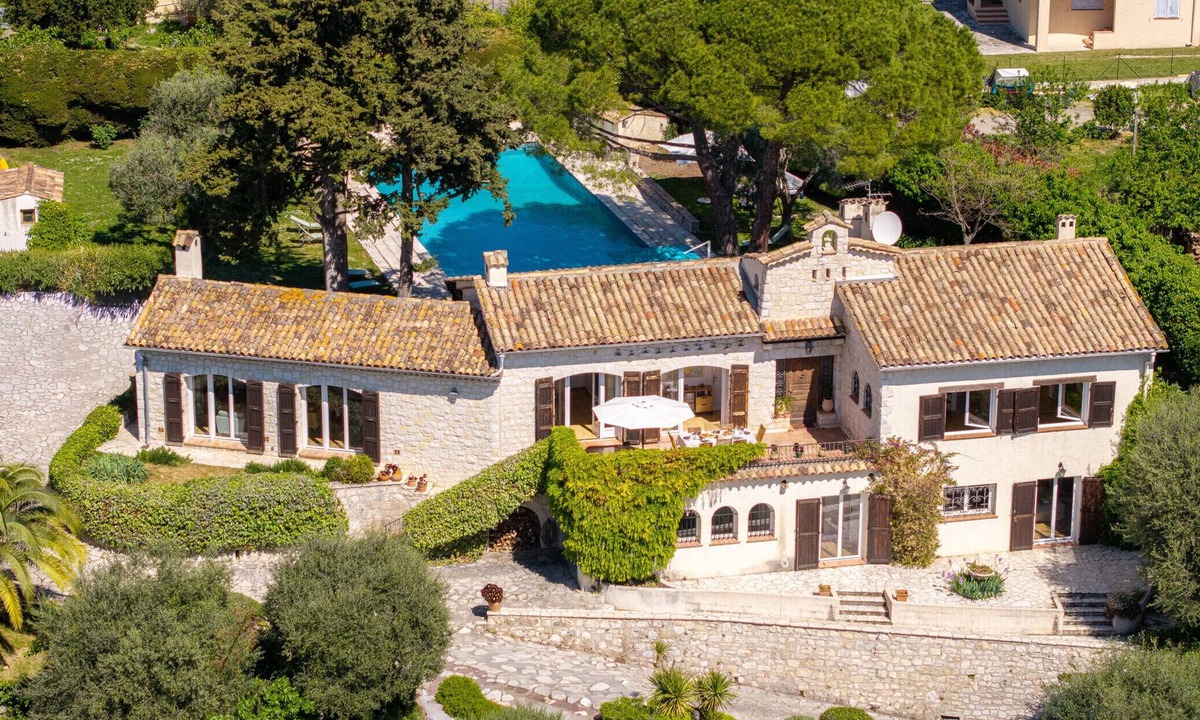 Tourrettes-sur-Loup Villa | Mas du Soleil | 20m Pool & Sea View