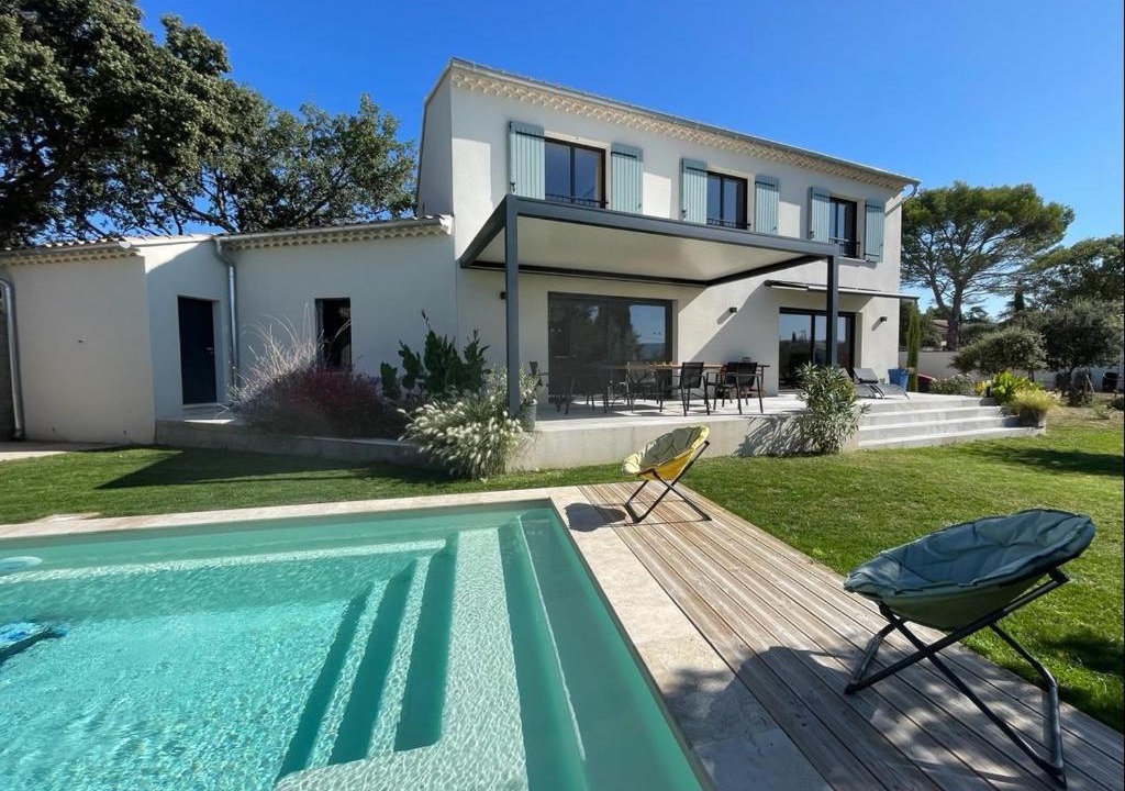 Cabrieres-d'Avignon Villa | Mas Mayflower