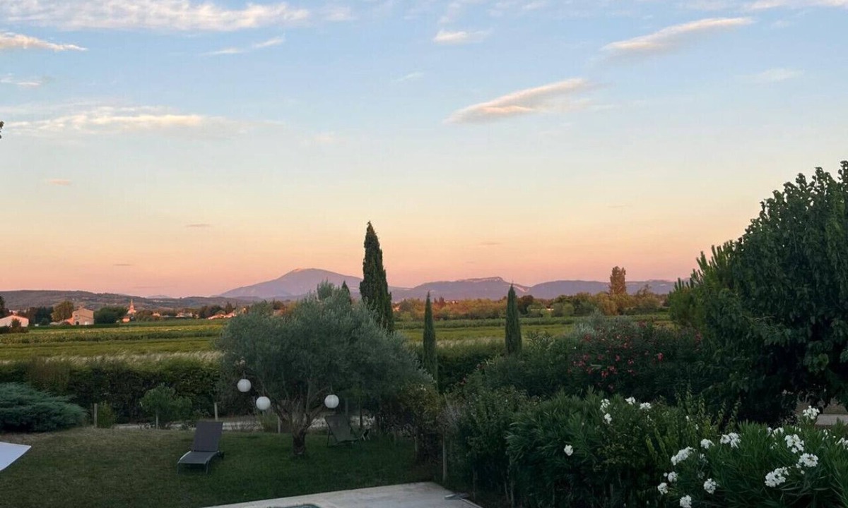 Rochegude House | Mas provençal XIXe. Vue Mont Ventoux. Piscine.