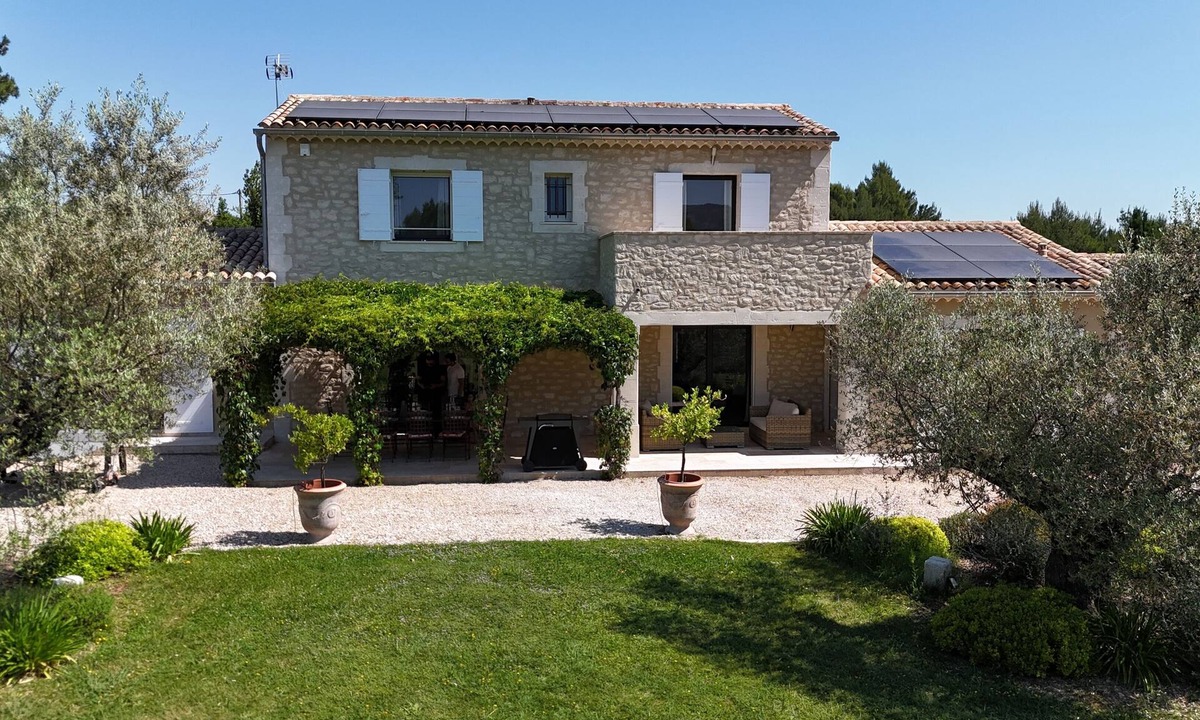 St.-Remy-de-Provence House | Mas Provençal - pool-house heated swimming pool - garden 4000m² with trees