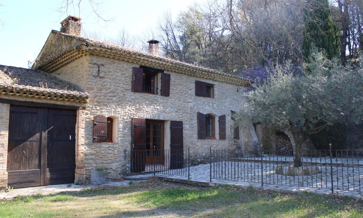 Seguret Ski Chalet | Mas provençal traditionnel