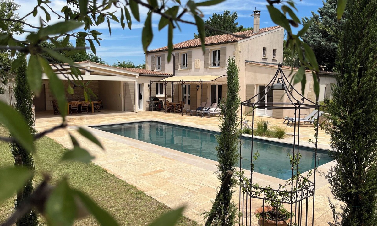Eygalieres House | Mas with pool, Eygalières, all at walking distance