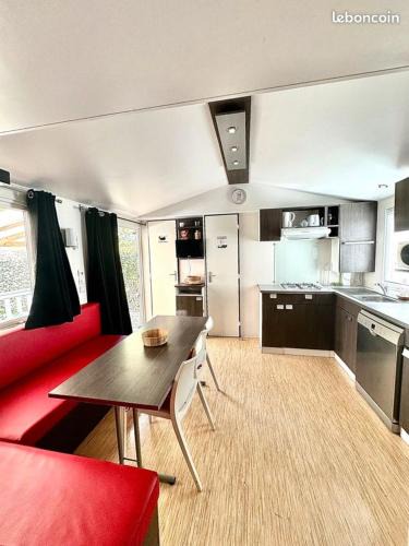 La Roque-d'Antheron Other | Mobil-home 6 personnes chez Vonvon