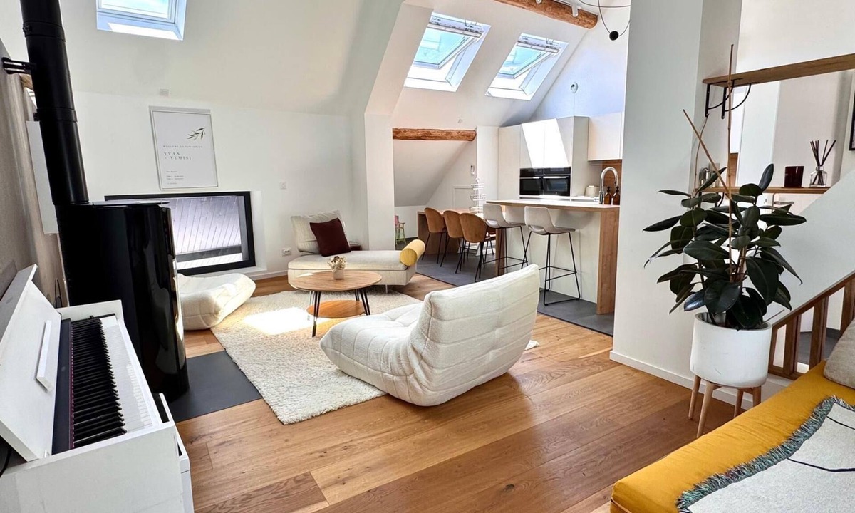 Pringy House | Modern and spacious 5-bedroom family home