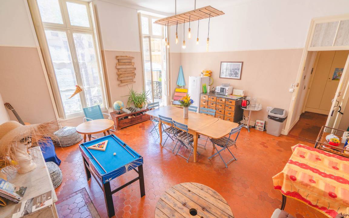 Jean-Medecin House | Motel ∙ 8 guests