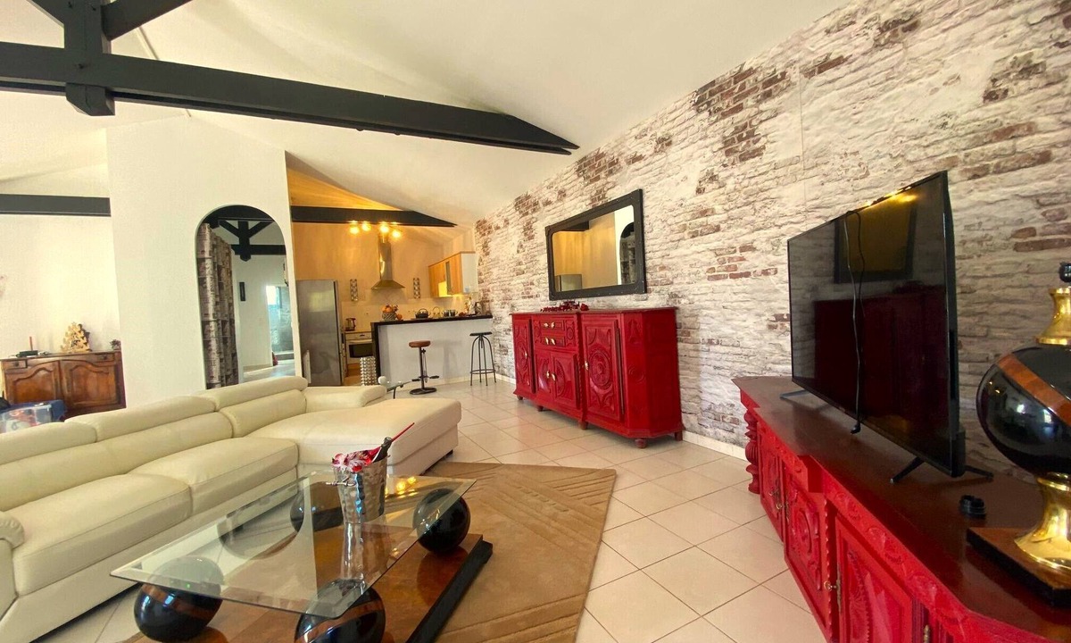 Eguilles Apartment | Near golf Aix en Provence Bright LOFT apartment Nice amenities