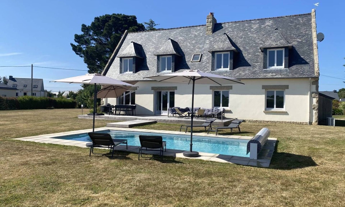 Saint-Cast-le-Guildo House | Neo-Breton House with Pool and WIFI in a Quiet Neighborhood. Sleeps 12.