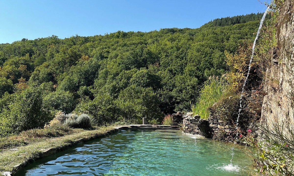 Alzon House | Noémie's House in the Cévennes - Sleeps 5 - Secluded Hamlet - Pool - Yoga - Honey