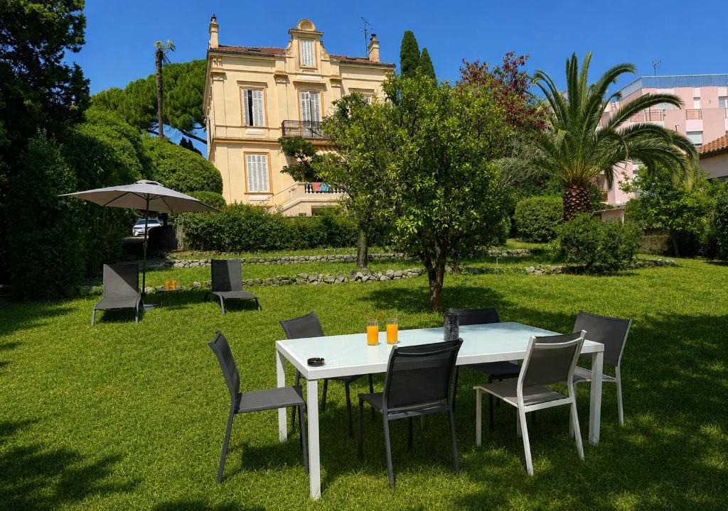 California - Pezou Apartment | Oasis Secrète à Cannes - Prestigieuse Villa Historique Jardin Ombragé Centre et Plages à Pied