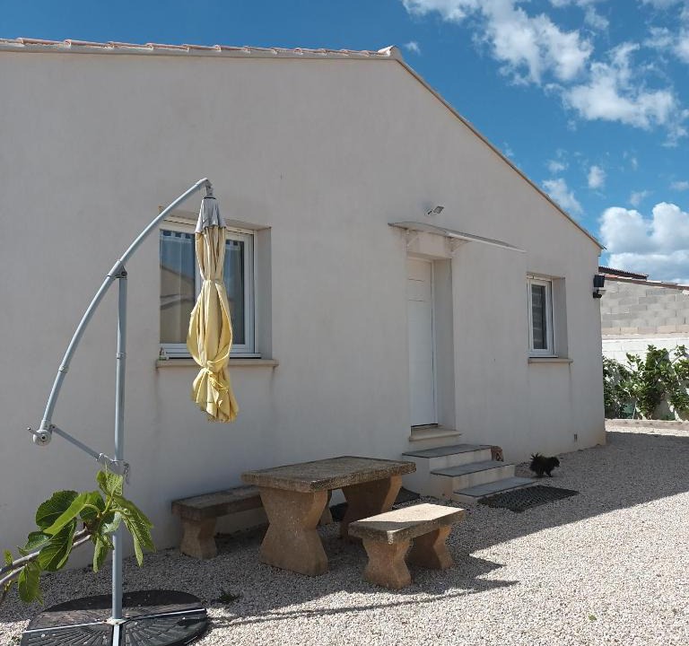 Saint-Gilles House | Paisible P2 pour 4 voyageurs