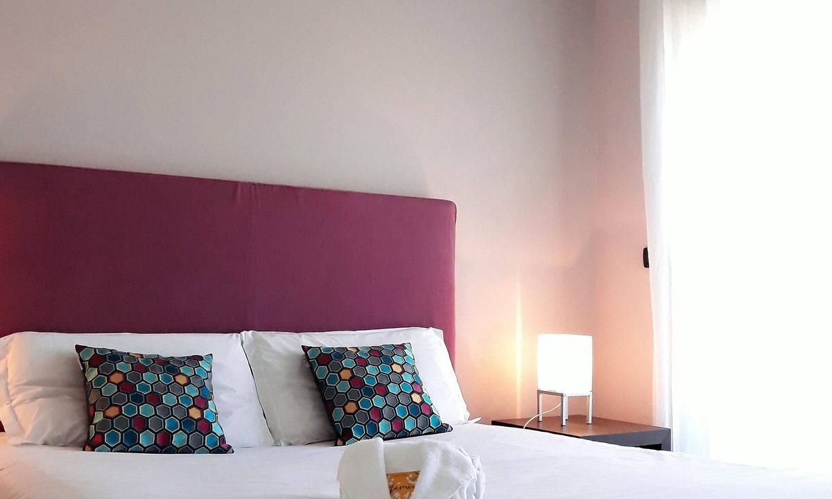 California - Pezou Hotel | PAVILLON BEL AIR
