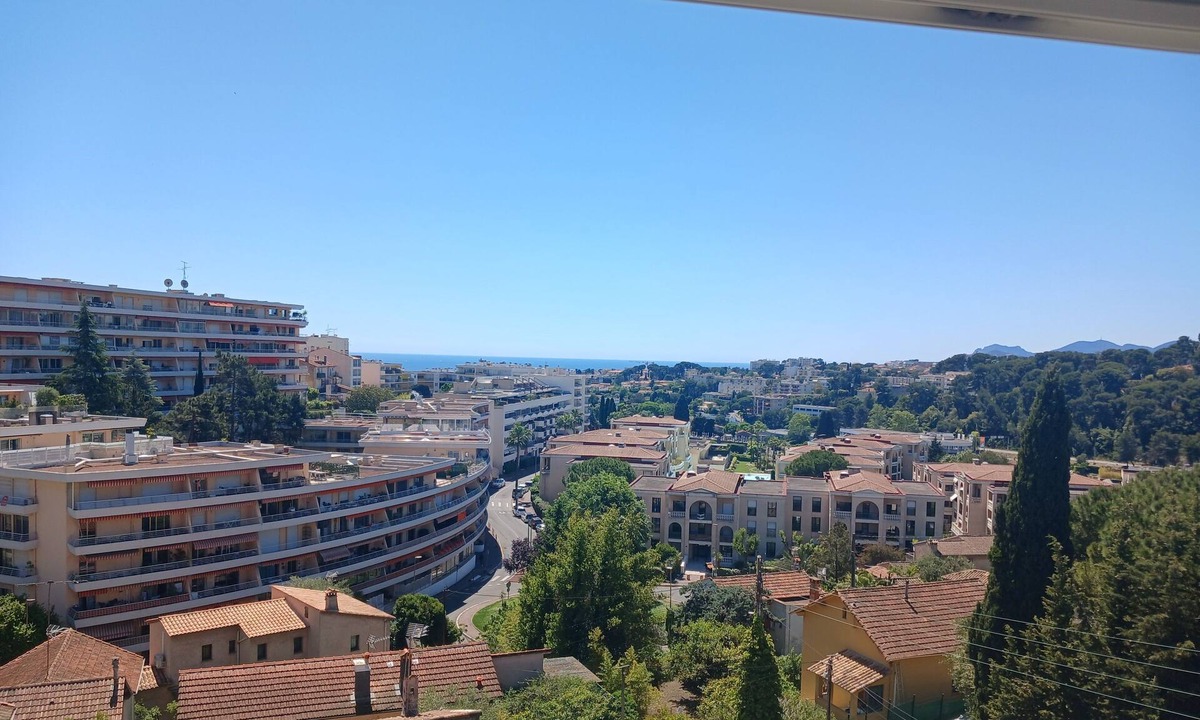 Le Cannet Apartment | Peaceful Holidays With Breathtaking Views in Super Quite Area