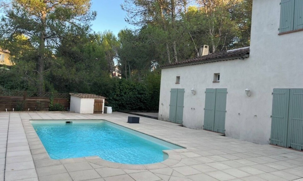 Pont Royal House | Perfectly located in the heart of Provence: 40 minutes from Marseille Airport