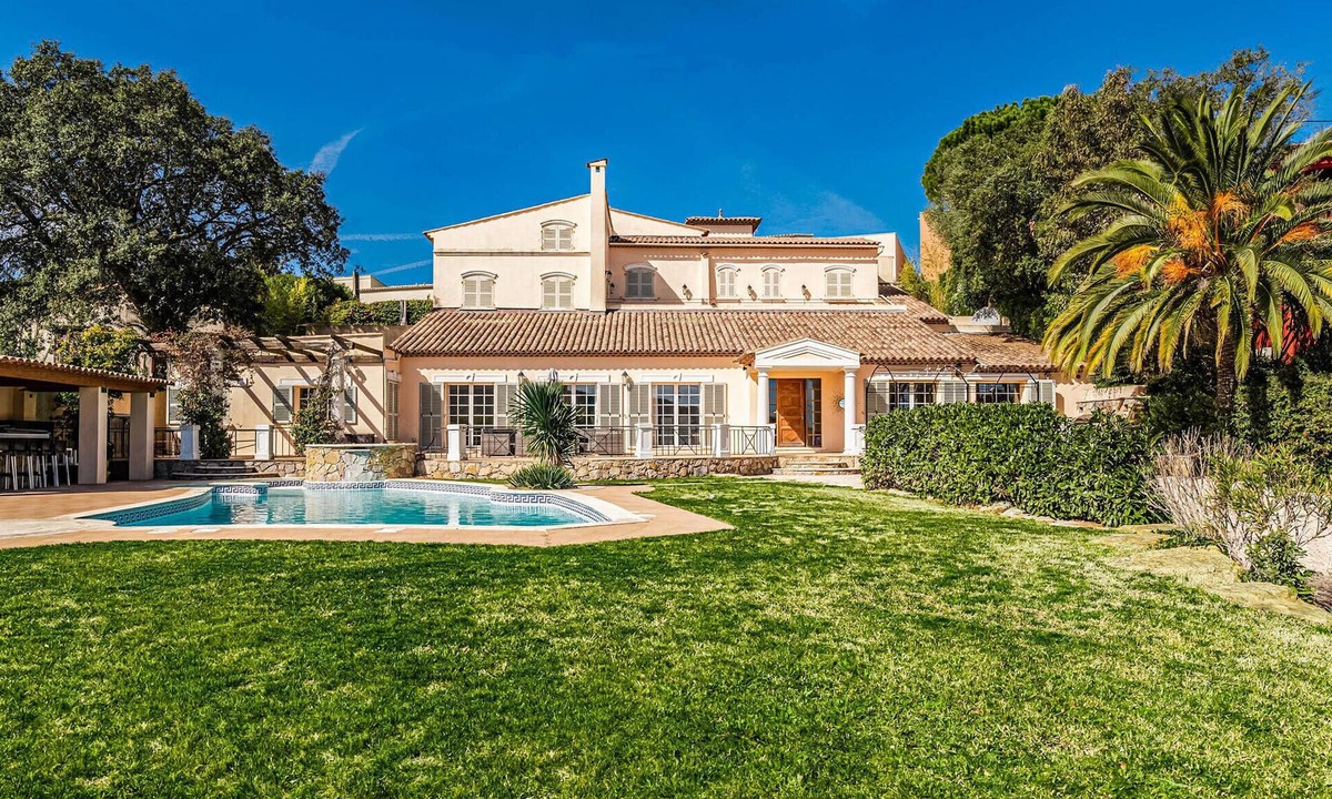 Les Adrets-de-l'Esterel House | Pet friendly home in Les Adrets-de-l'Estére