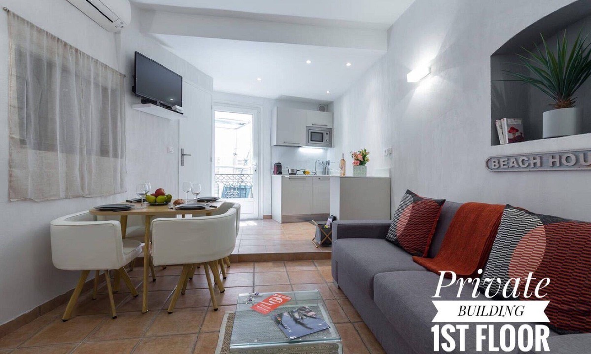 Old Town House | PRIVATE BUILDING, 4 APTS, AIR CONDITIONING, WIFI - UNIQUE IN NICE - OLD NICE