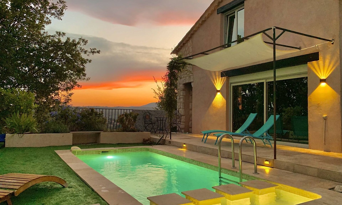 Cagnes-sur-Mer Villa | Private Pool Villa AUGFLOR — Family Riviera Base near Beaches & Nice Airport