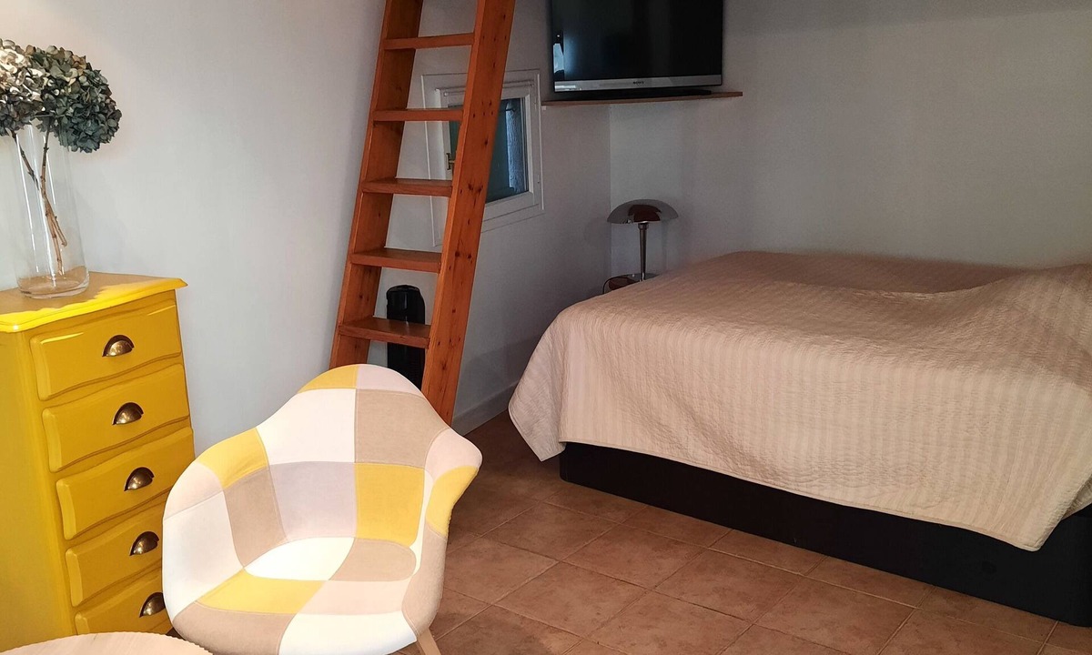 Le Redon Apartment | Renovated 30 m2 studio near calanques and luminy.