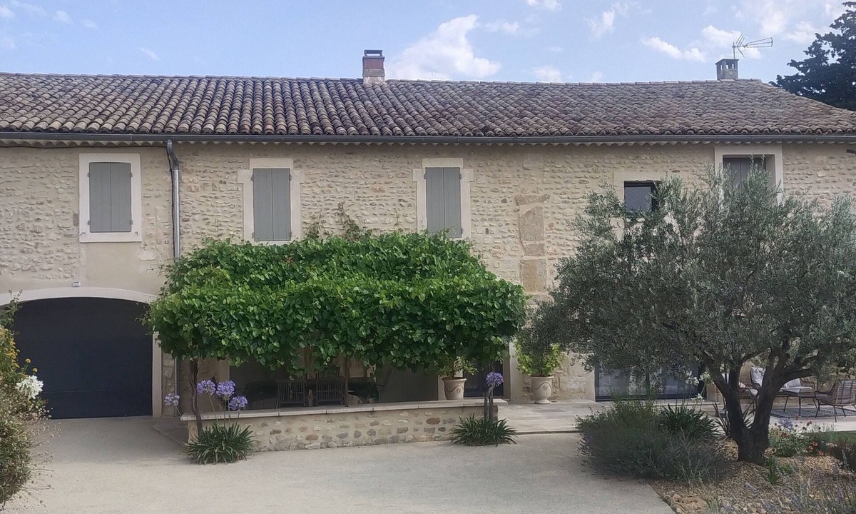Tulette House | Renovated stone farmhouse with pool and views of Mont Ventoux