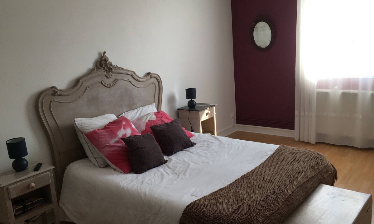 Le Mans Bed & Breakfast | RENTAL LE MANS GUEST ROOM 24H DU MANS -MOTO GP- LE MANS CLASSIC