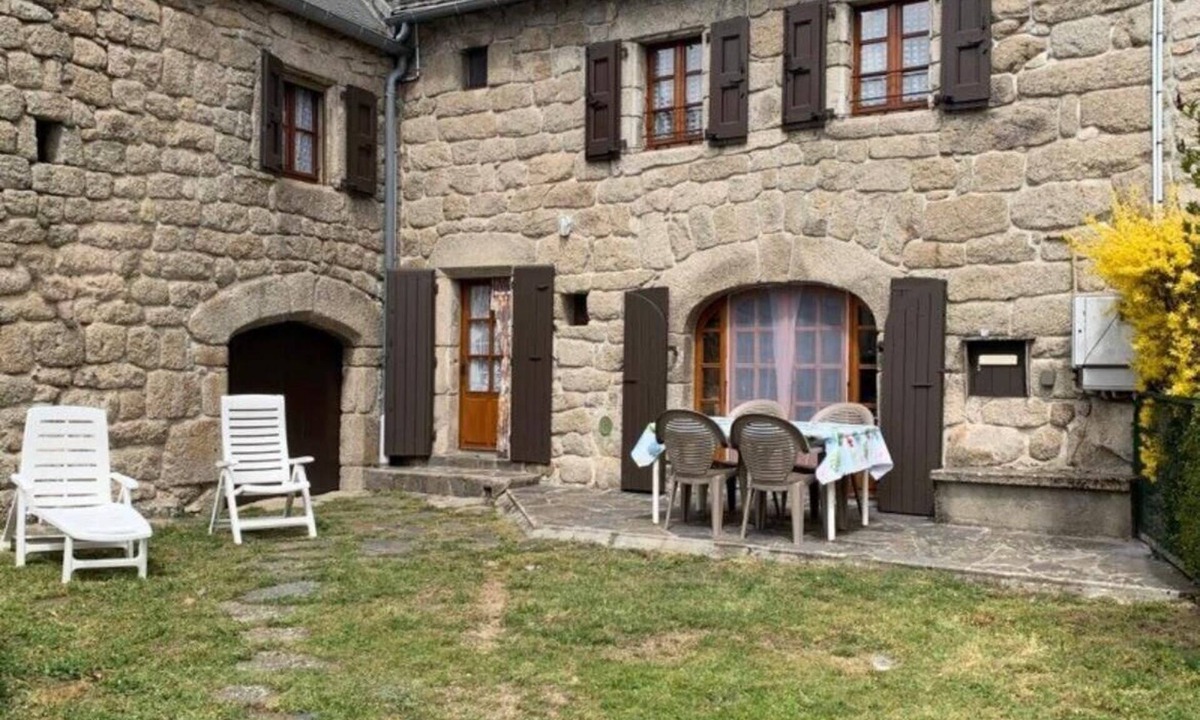Fraissinet-de-Lozere House | Renting the Prince 4/6 persons in Rûnes