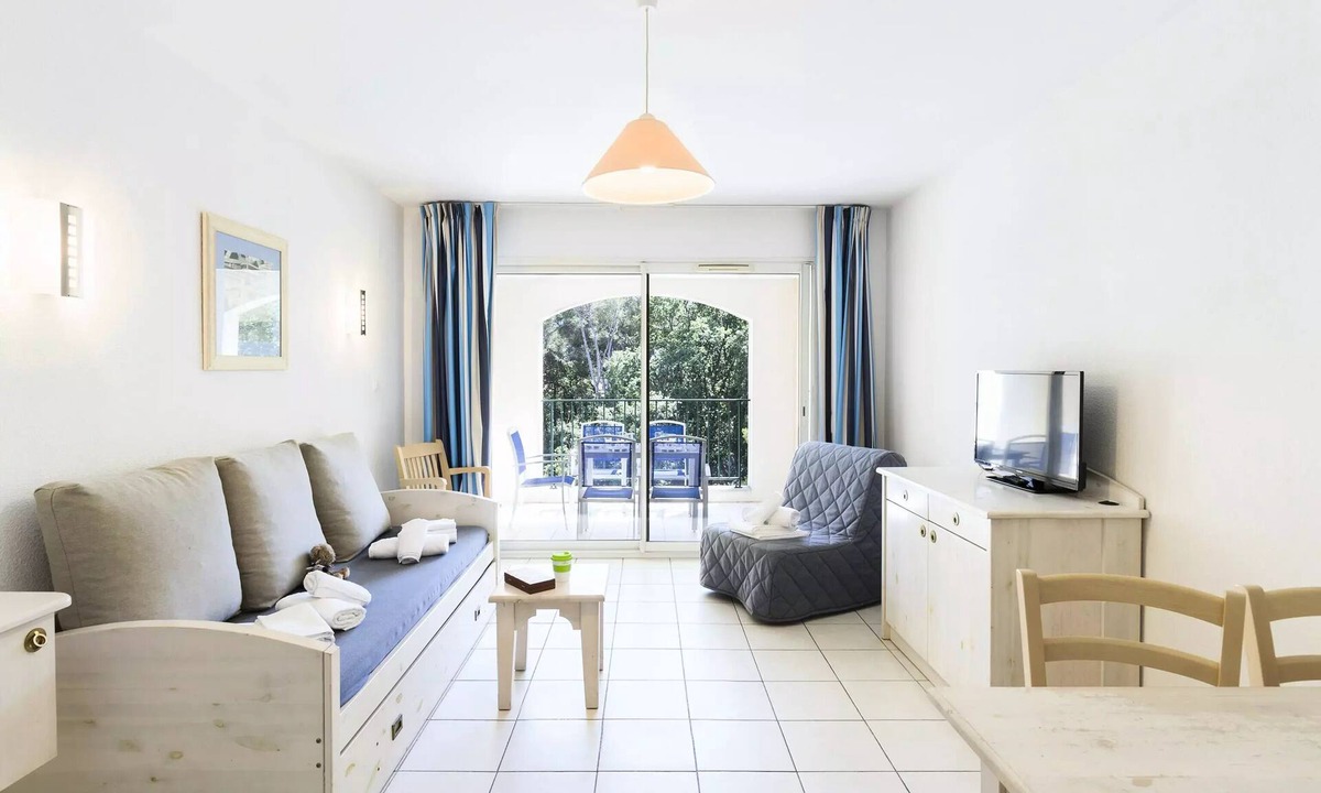 Six-Fours-les-Plages Apartment | Residence Garden & City Six-Fours-Les-Plages * - 2 rooms 4/5 people