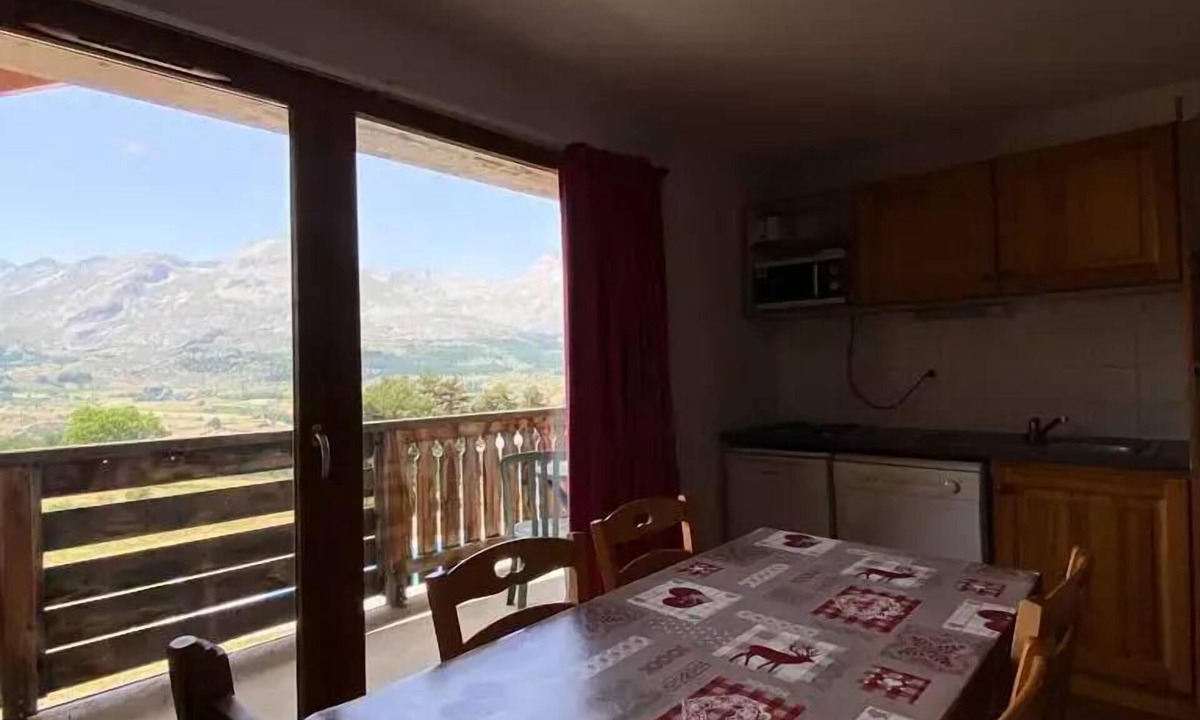 La Joue du Loup Apartment | Residence La Crête Du Berger - 2 rooms 6 people - The shepherd's crest