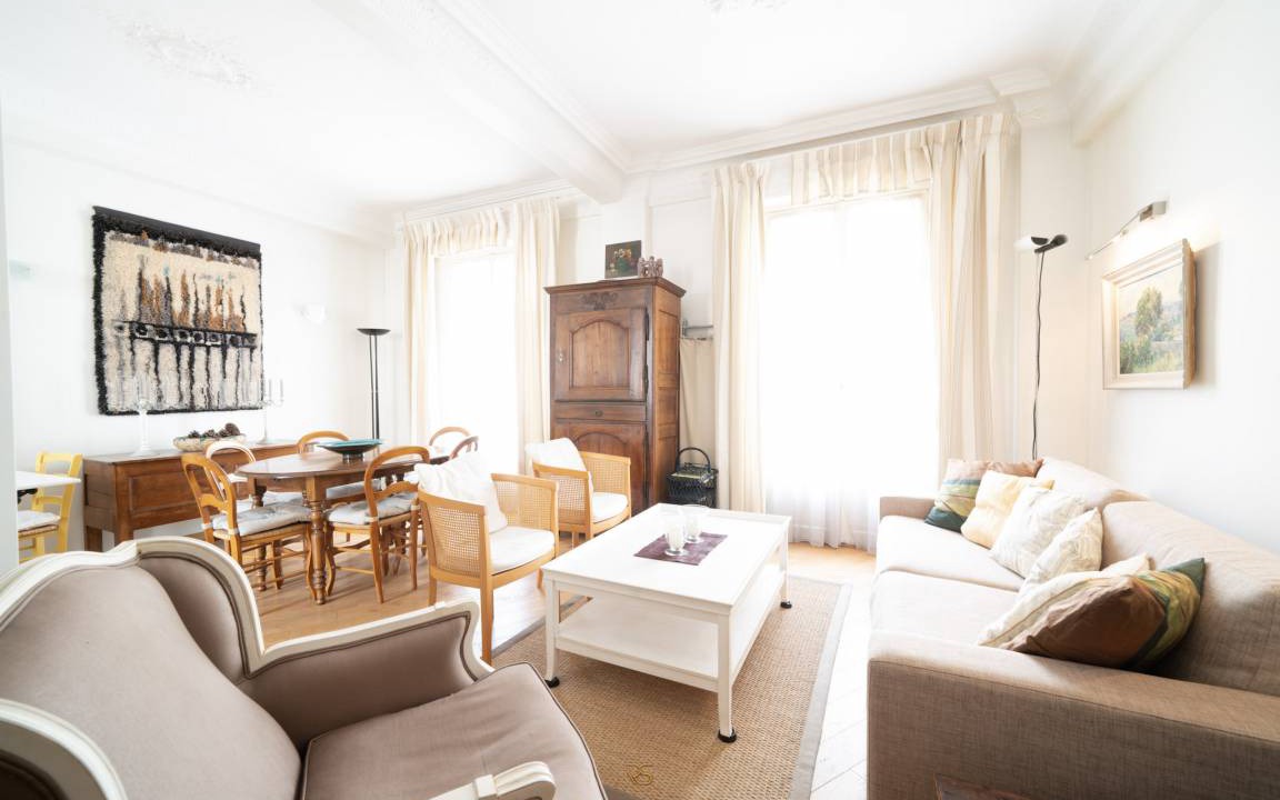 Thiers Apartment | Rossini 1 - a spacious one bedroom apartment in central Nice