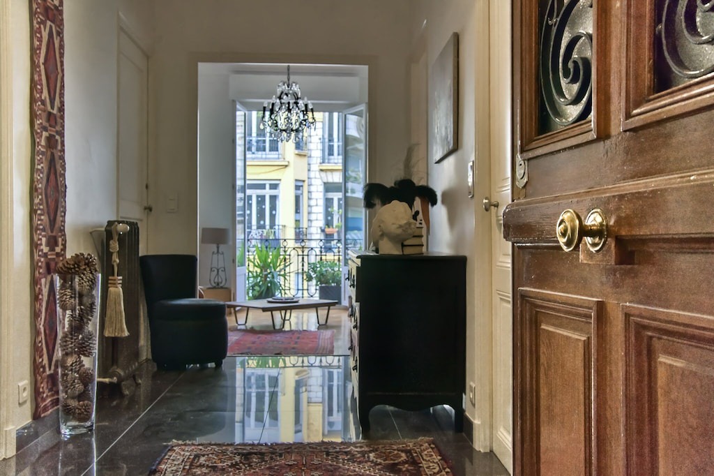 Thiers Apartment | Rossini 2 - a spacious one bedroom apartment in central Nice