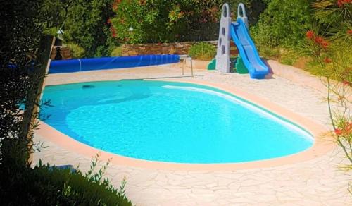 La Bouverie Villa | RQ000-03 ROQUEBRUNE SUR ARGENS Villa climatisée 5 pièces 8 couchages Piscine privée