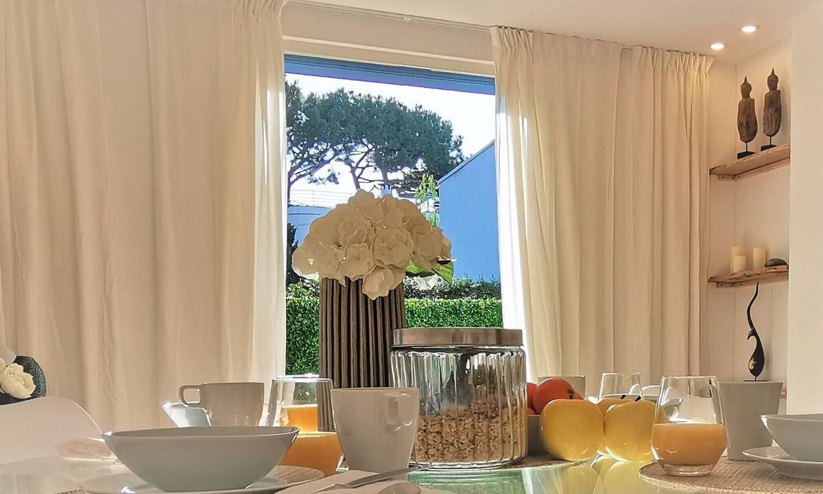 Golfe Juan Apartment | Seaside Oasis – Garden, A/C, Wi-Fi, Parking and private pétanque court.