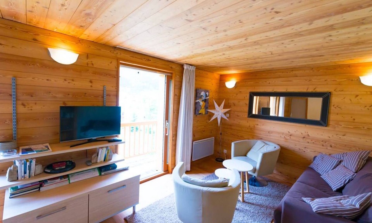 Monetier-les-Bains Apartment | Spacious 3-bedroom apartment, balcony, fully equipped kitchen