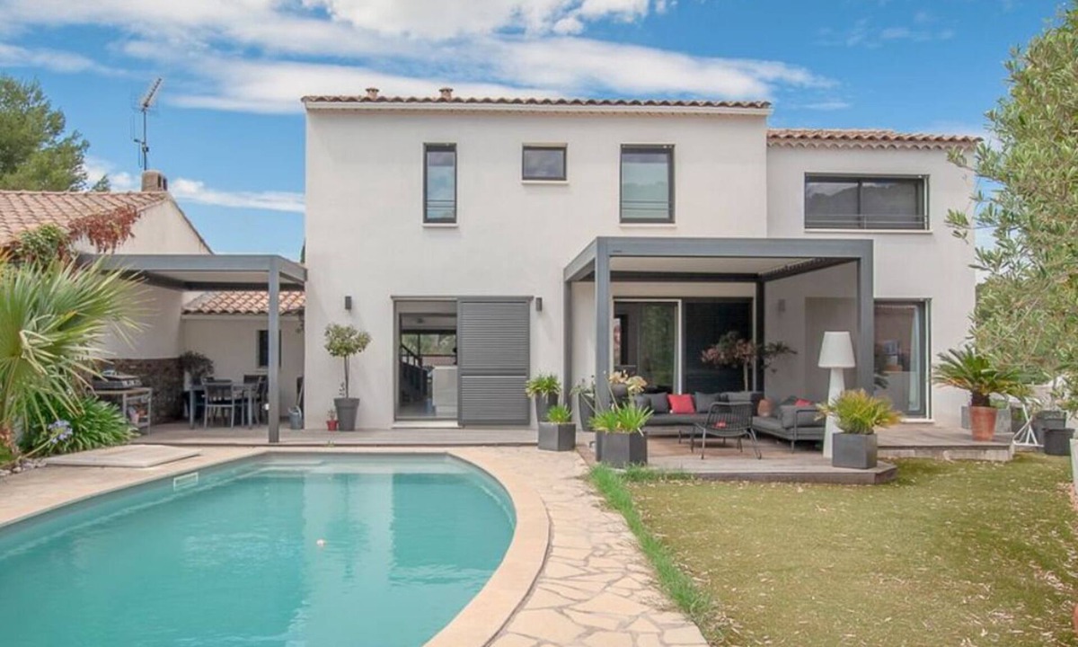 Ventabren Villa | Spacious Modern Villa with Pool in Ventabren