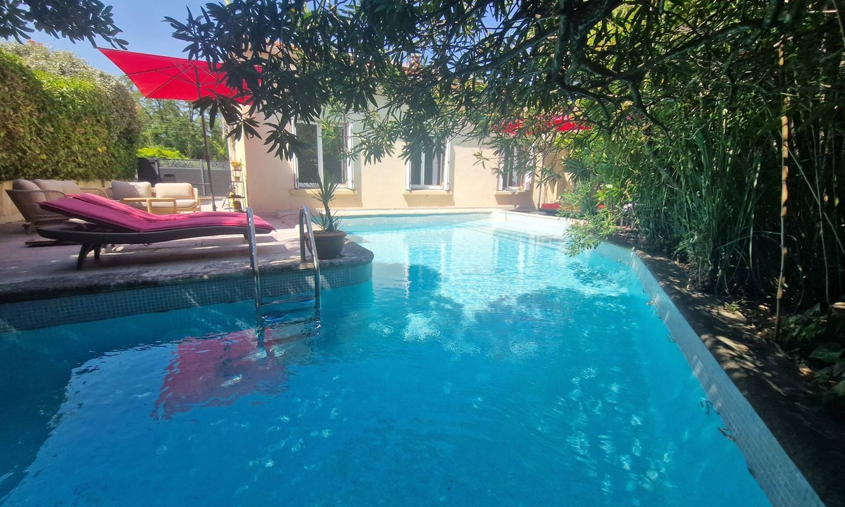 Les Cevennes House | Spacious villa with pool in the heart of Montpellier (proche de la mer, near sea)