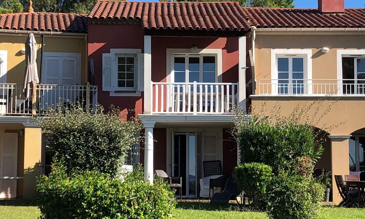 Le Dramont Apartment | St Raphaël/App 4 pers/superb sea view/pool/wifi/climate