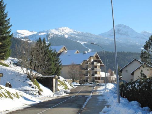 Villard-de-Lans Apartment | Studio cabine avec balcon, proche centre de Villard-de-Lans - FR-1-515-98